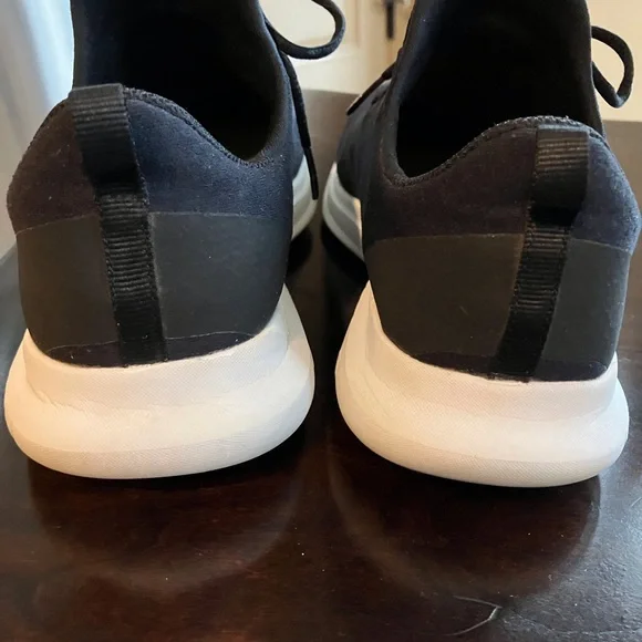 Skechers Women’s Sneakers GoRun Mojo size 8.5 comfy slip-ons - Picture 5 of 11